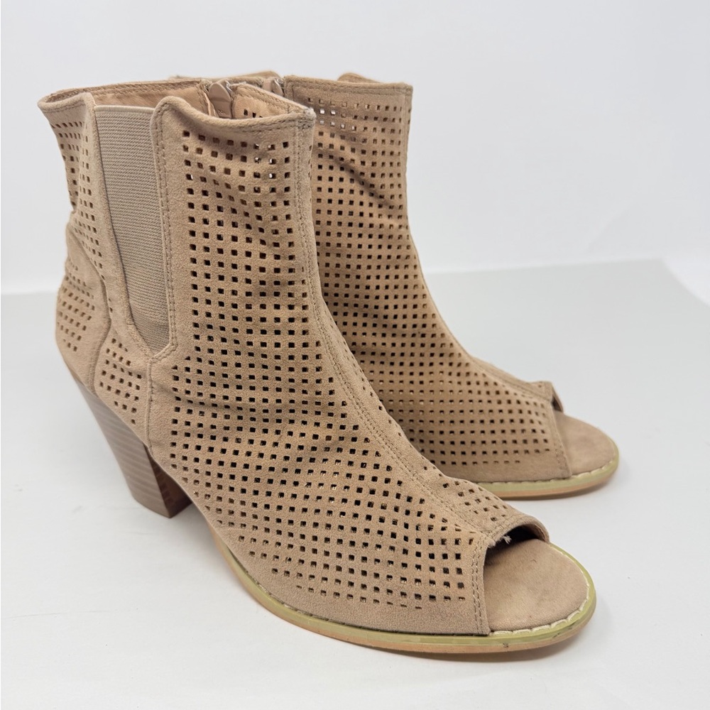 Tan Peep-Toe Ankle Boots Size 8/9